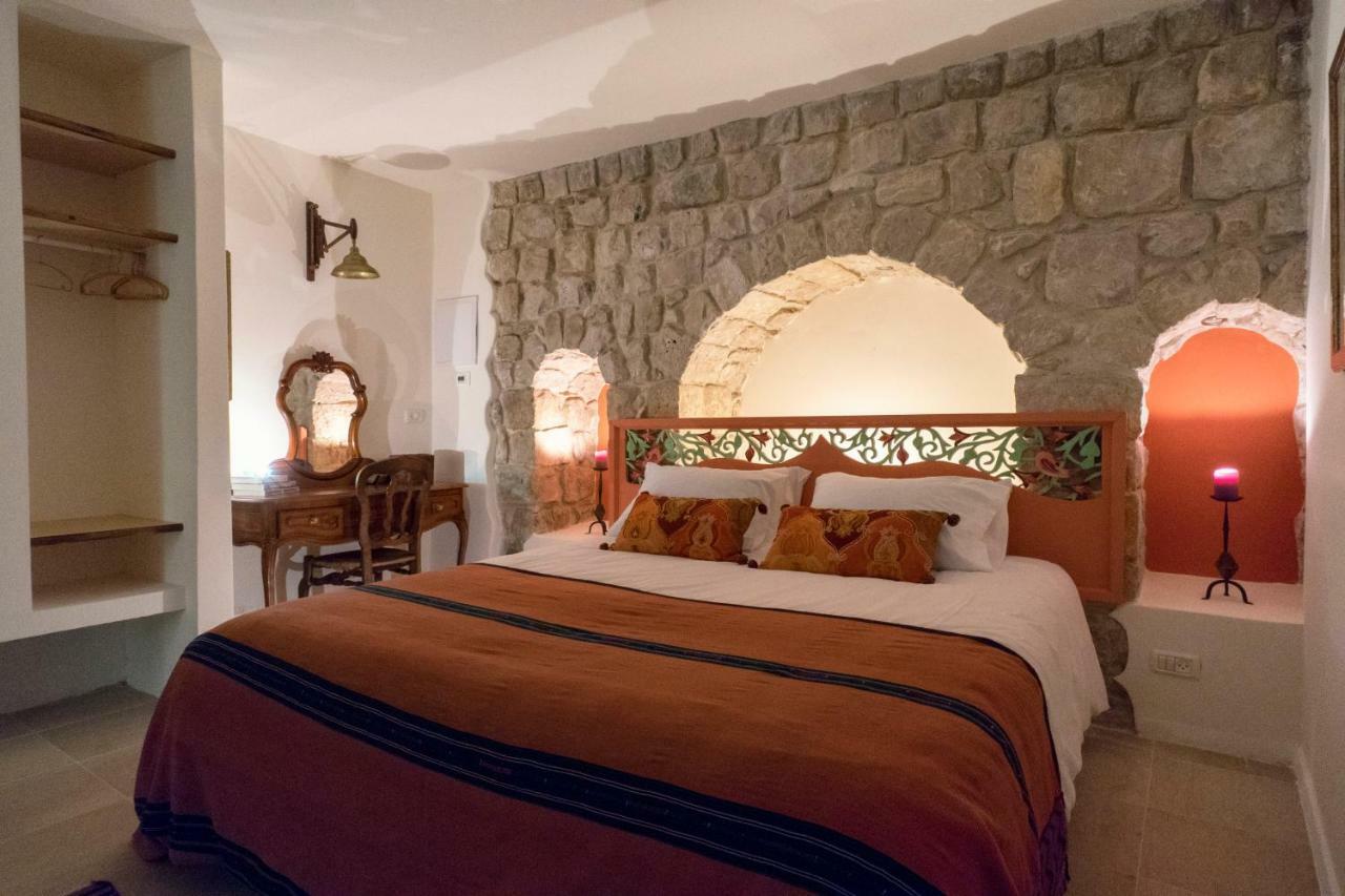 The Way Inn - Boutique Suites Цфат Экстерьер фото